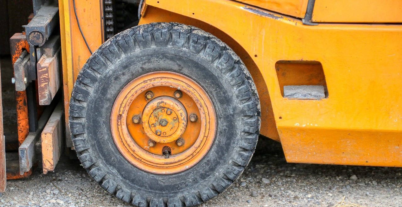 Teleskopstabler Gabelstabler Sicherstellung